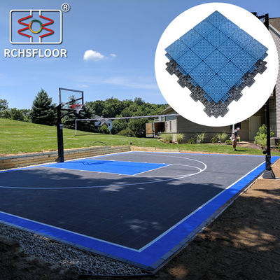 414g/ pezzo Piastrelle sportive modulari di cortile di basket in PP Piastrelle di plastica